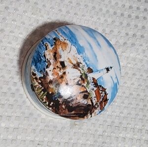 NANCY ZIESKE EUC SEASIDE LIGHTHOUSE TRINKET BOX